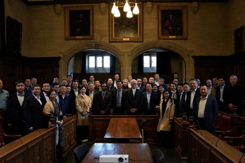 A group photo from the Chinese Hepatobiliary Surgery Delegation at the Council Chamber in Oxford Town Hall