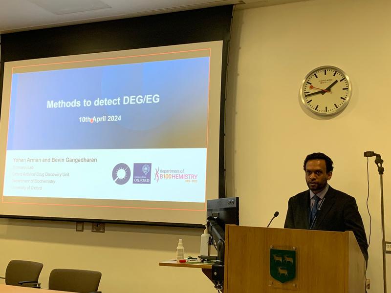 Dr. Bevin Gangadharan presenting novel methods to detect diethylene glycol and ethylene glycol at Jesus College, Oxford. Photo credit: Yohan Arman, Zitzmann lab. 