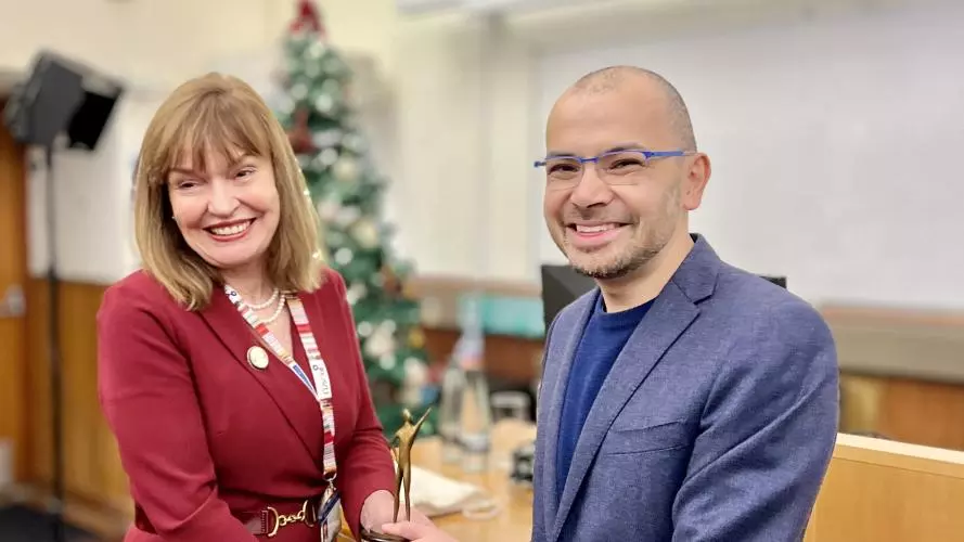 Professor Dame Carol Robinson presenting the Kavli Award Lecture to Demis Hassabis