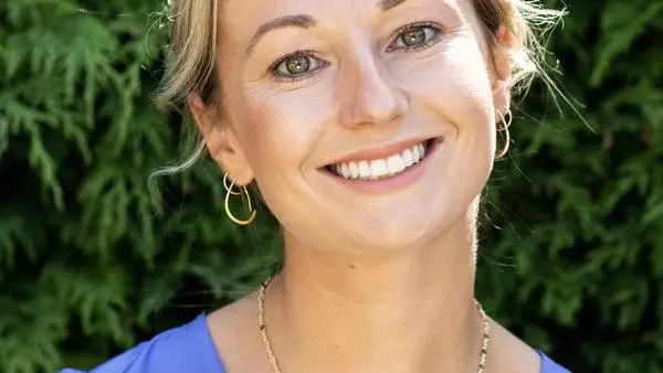 sophie farrow pic